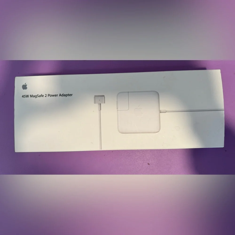 Apple 45w MagSafe 2 power adapter